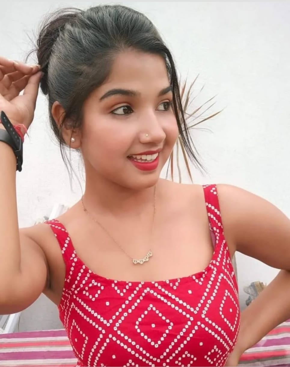 Tanya - Premium Escort in Bandra