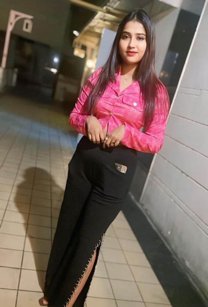 Isha - Premium Escort in South Mumbai